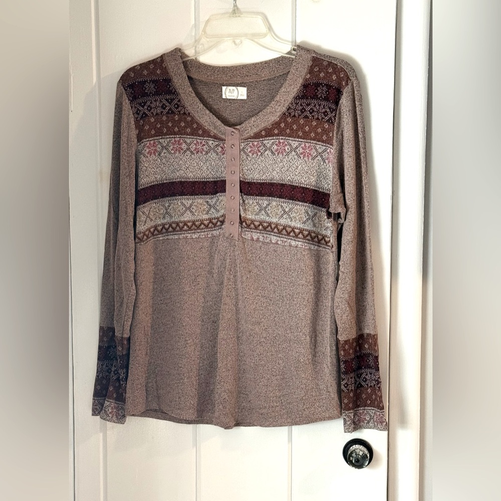 Maurices Misses Long Sleeve Snap Henley Top Large Slightly Worn Good Condition